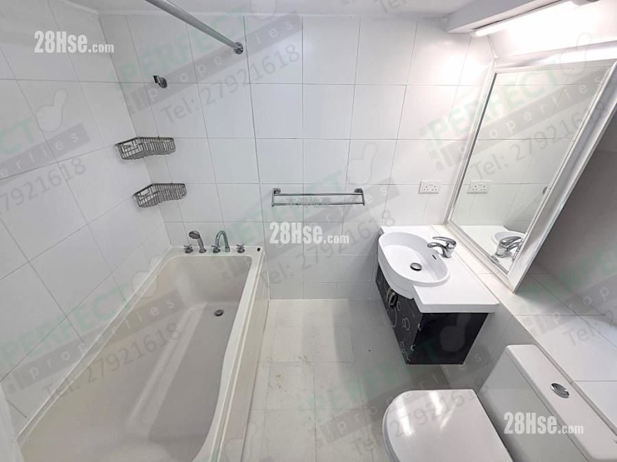 柏丽湾别墅 租盘 4 房 1,332 平方尺