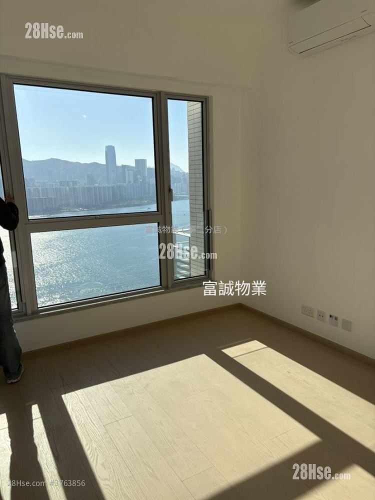 The Coast Line Rental 3 Bedrooms , 2 Bathrooms 707 ft²