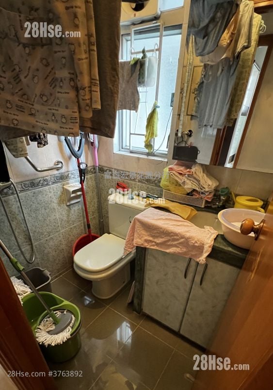 宏景花园 售盘 3 房 , 2 浴室 572 平方尺