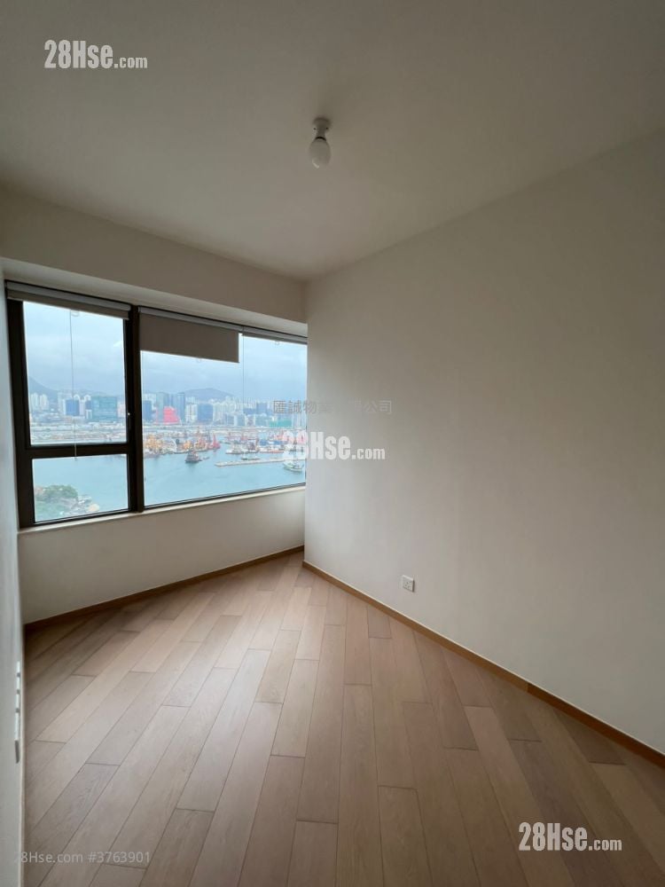 Upper East Sell Studio , 1 Bathroom 375 ft²