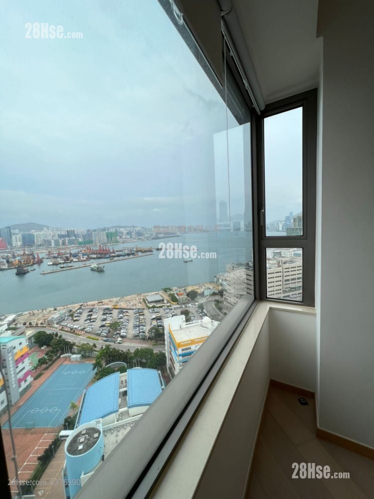 Upper East Sell Studio , 1 Bathroom 375 ft²