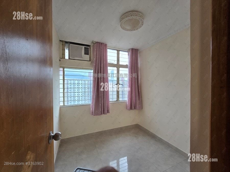 长安邨 售盘 2 房 , 1 浴室 449 平方尺