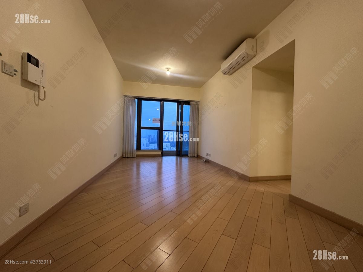Grand Yoho Sell 3 Bedrooms , 1 Bathroom 777 ft²