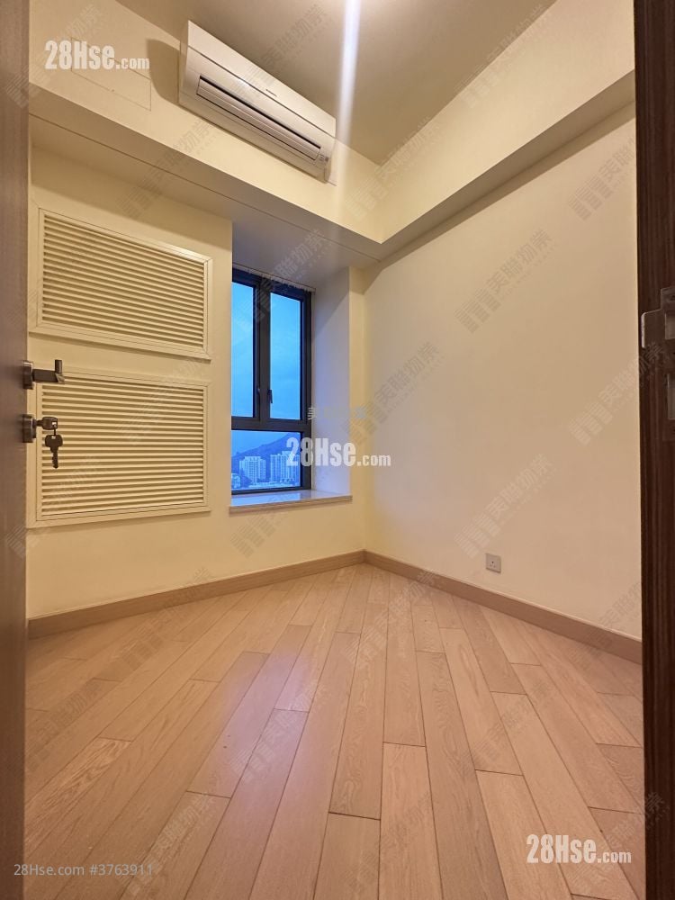 Grand Yoho Sell 3 Bedrooms , 1 Bathroom 777 ft²