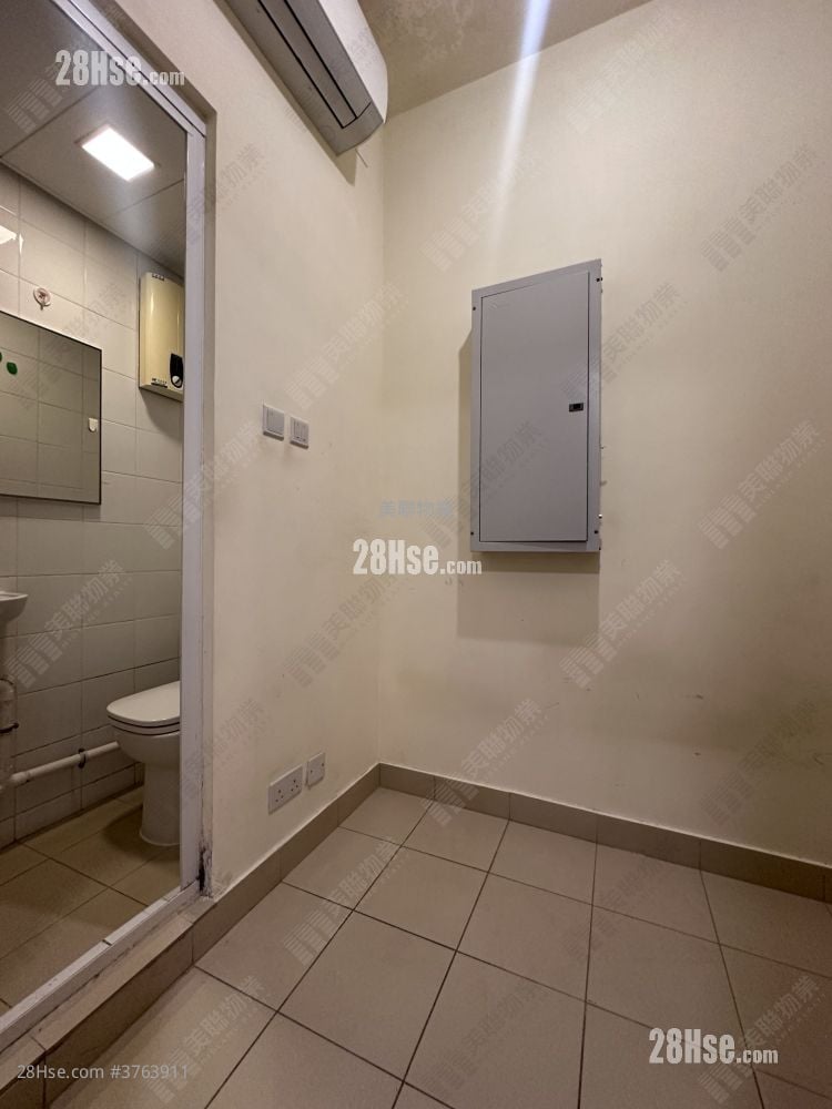 Grand Yoho Sell 3 Bedrooms , 1 Bathroom 777 ft²