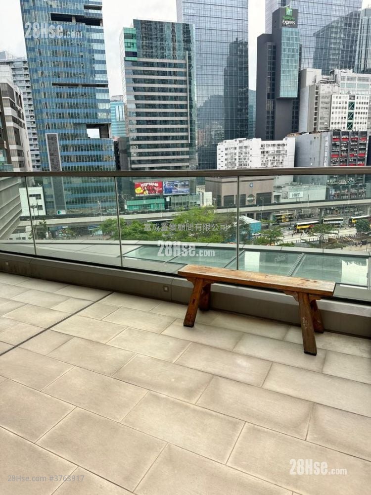 Grand Central Sell 593 ft²