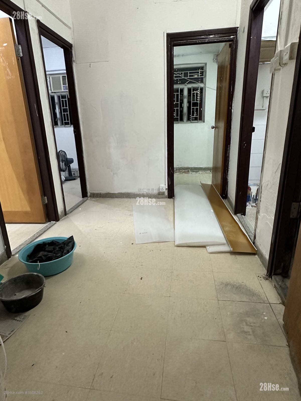 單幢樓房 租盤 3 房 , 1 浴室 302 平方呎