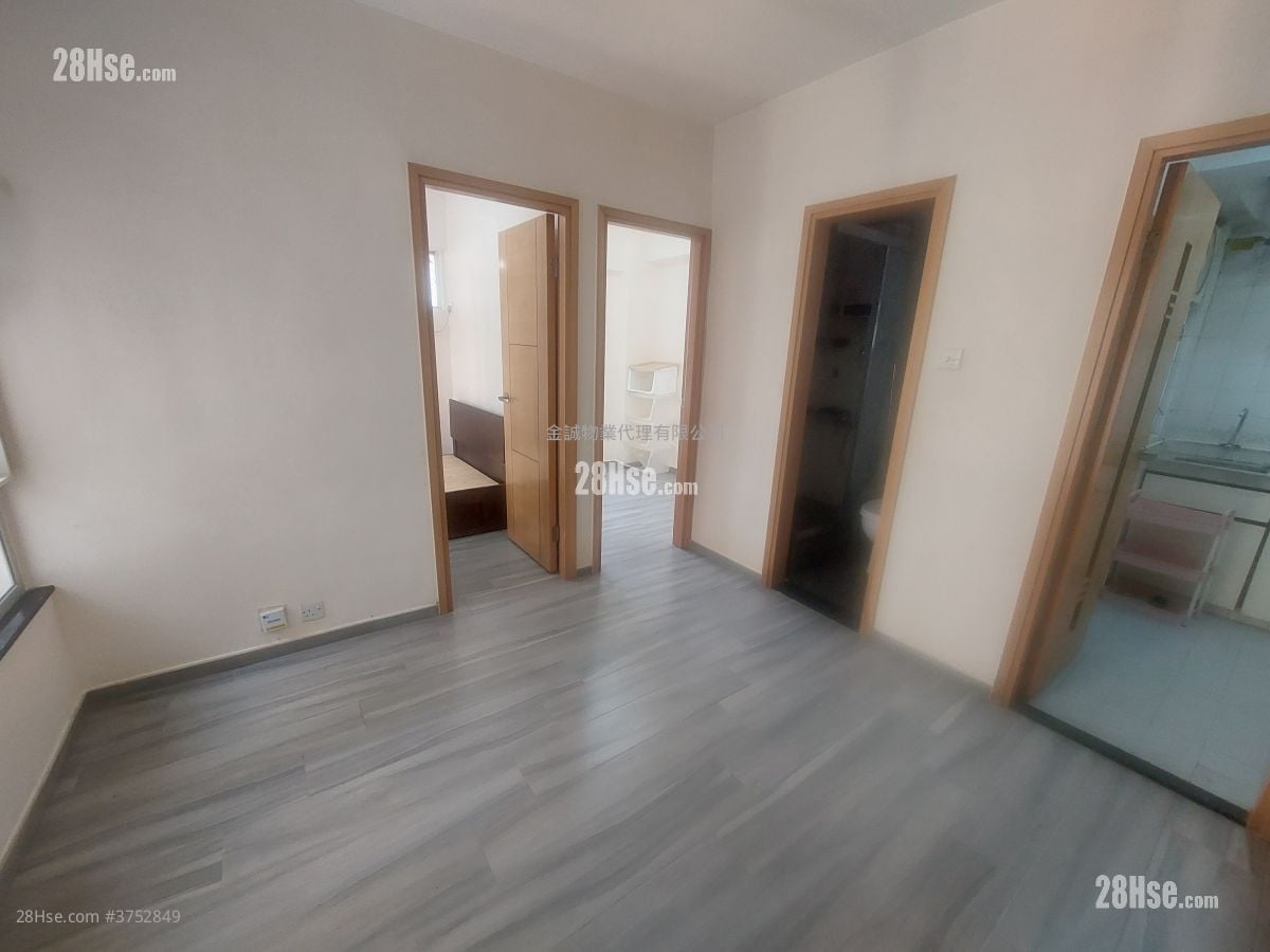 翠林花園 售盤 2 房 , 1 浴室 330 平方呎