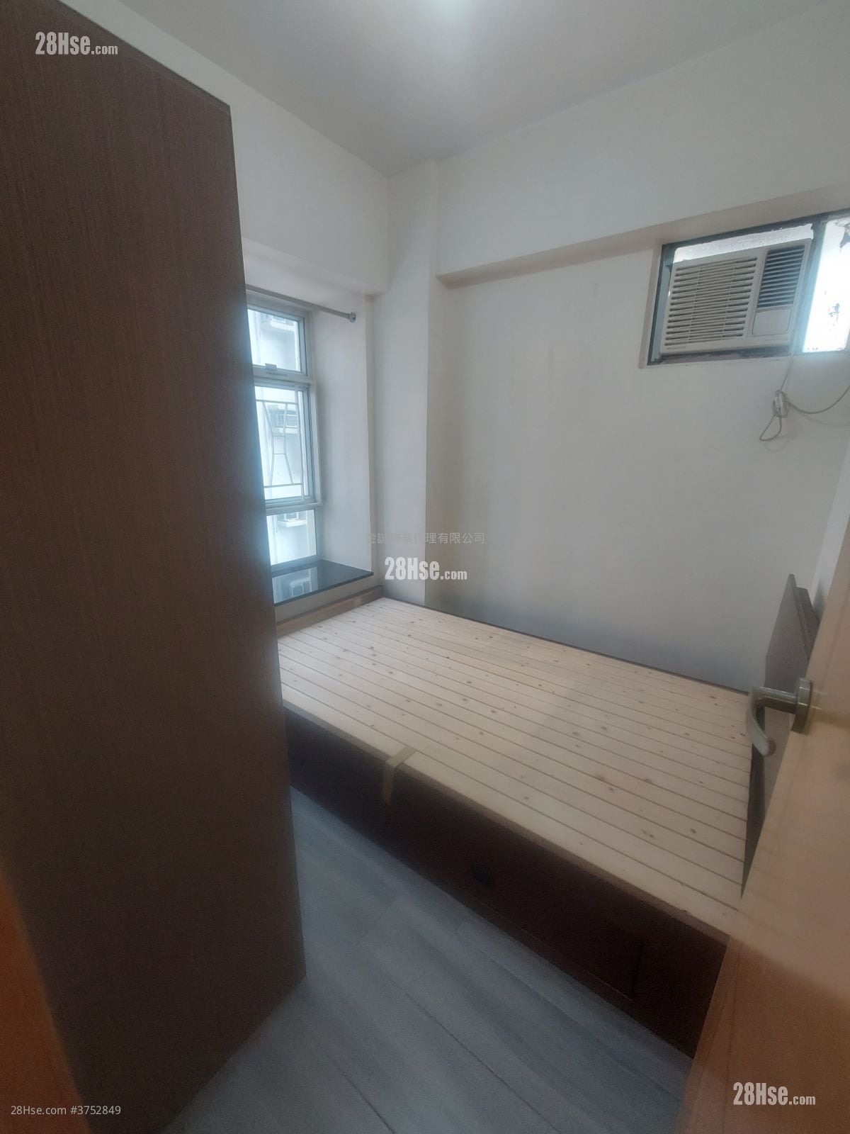 翠林花園 售盤 2 房 , 1 浴室 330 平方呎