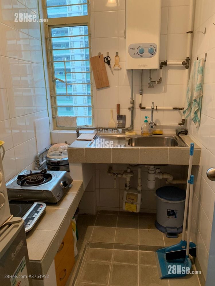 Lower Wong Tai Sin (I) Estate  Rental Studio , 1 Bathroom 145 ft²