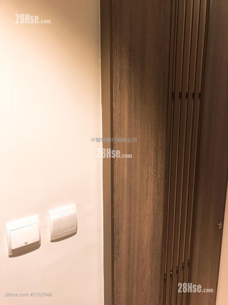 荟荞 售盘 开放式间隔 , 1 浴室 254 平方尺