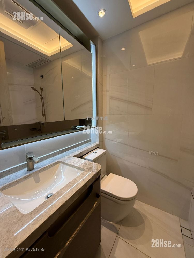 Mayfair By The Sea 8 Sell 3 Bedrooms , 2 Bathrooms 677 ft²