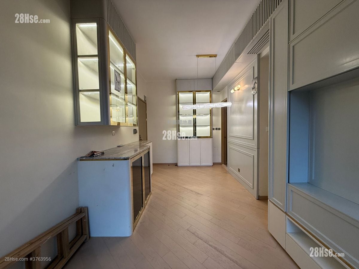 Mayfair By The Sea 8 Sell 3 Bedrooms , 2 Bathrooms 677 ft²