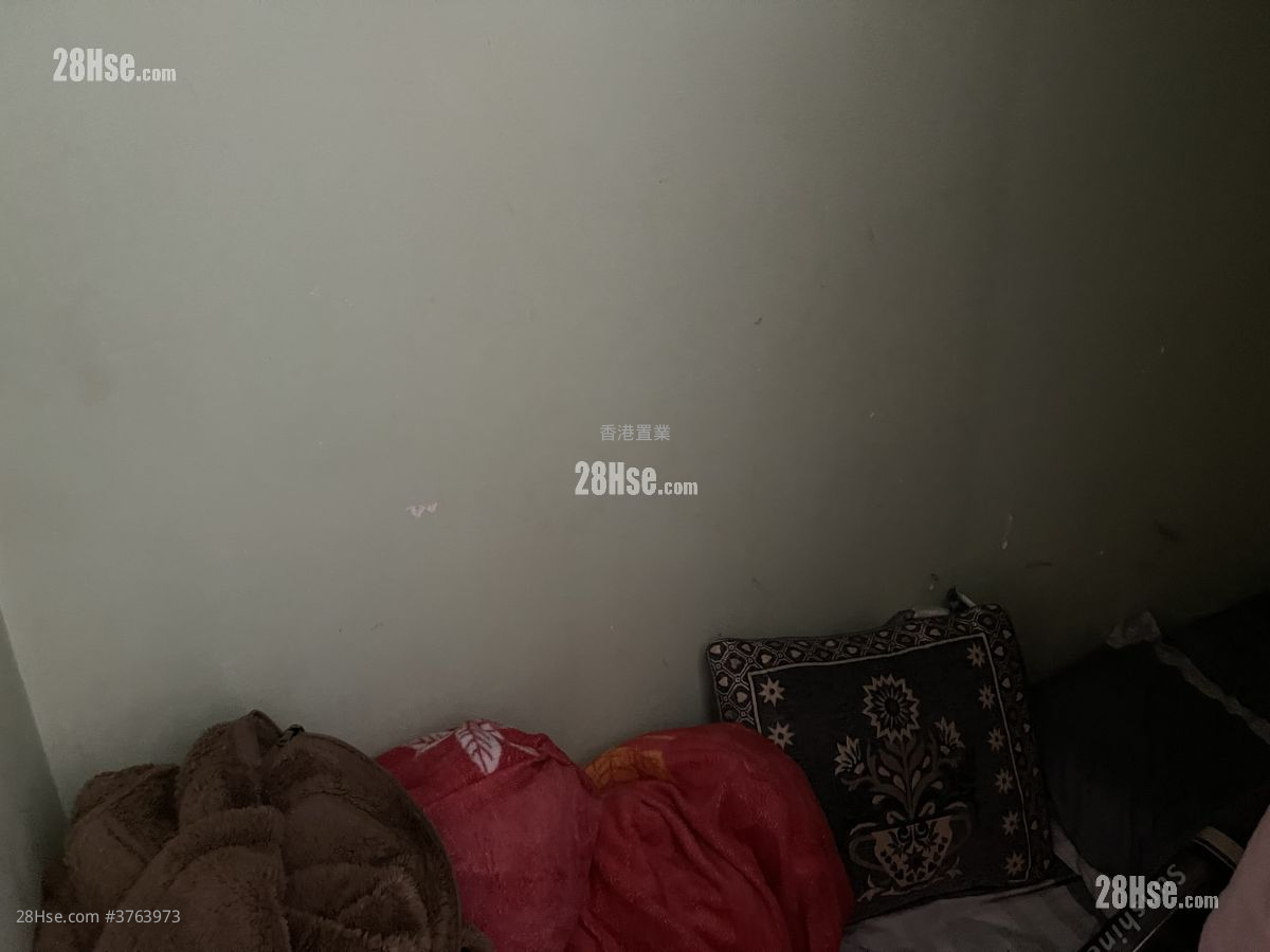 蓝天海岸 售盘 3 房 , 2 浴室 957 平方尺