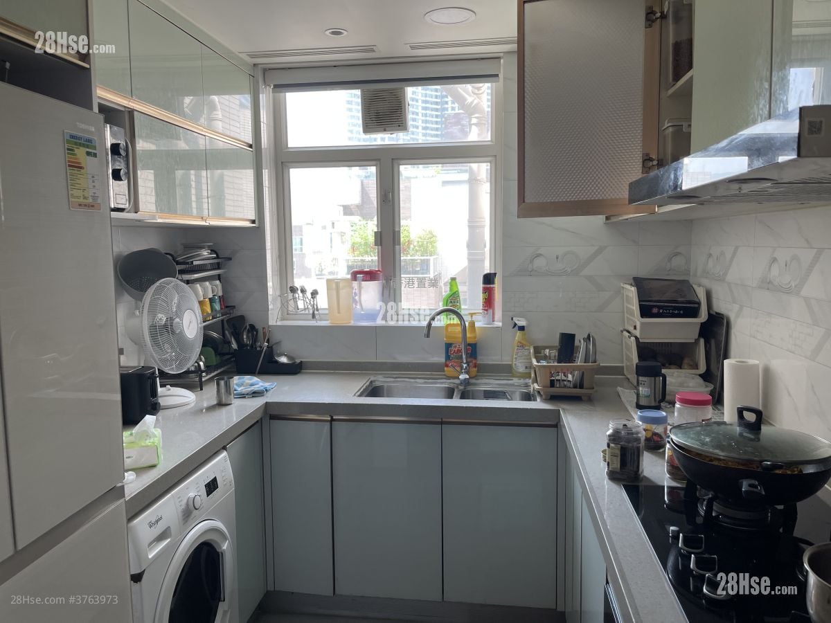 蓝天海岸 售盘 3 房 , 2 浴室 957 平方尺