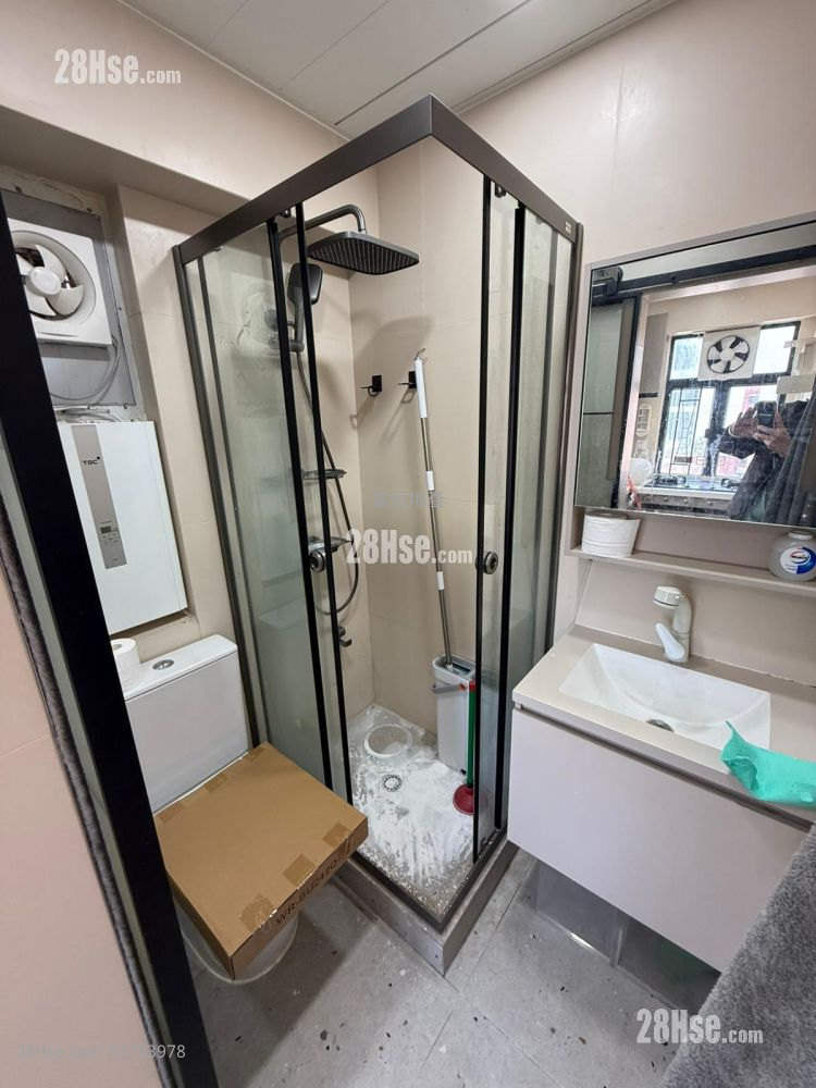 Whampoa Estate Sell 2 Bedrooms , 1 Bathroom 374 ft²