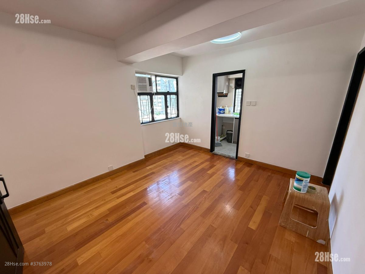 Whampoa Estate Sell 2 Bedrooms , 1 Bathroom 374 ft²