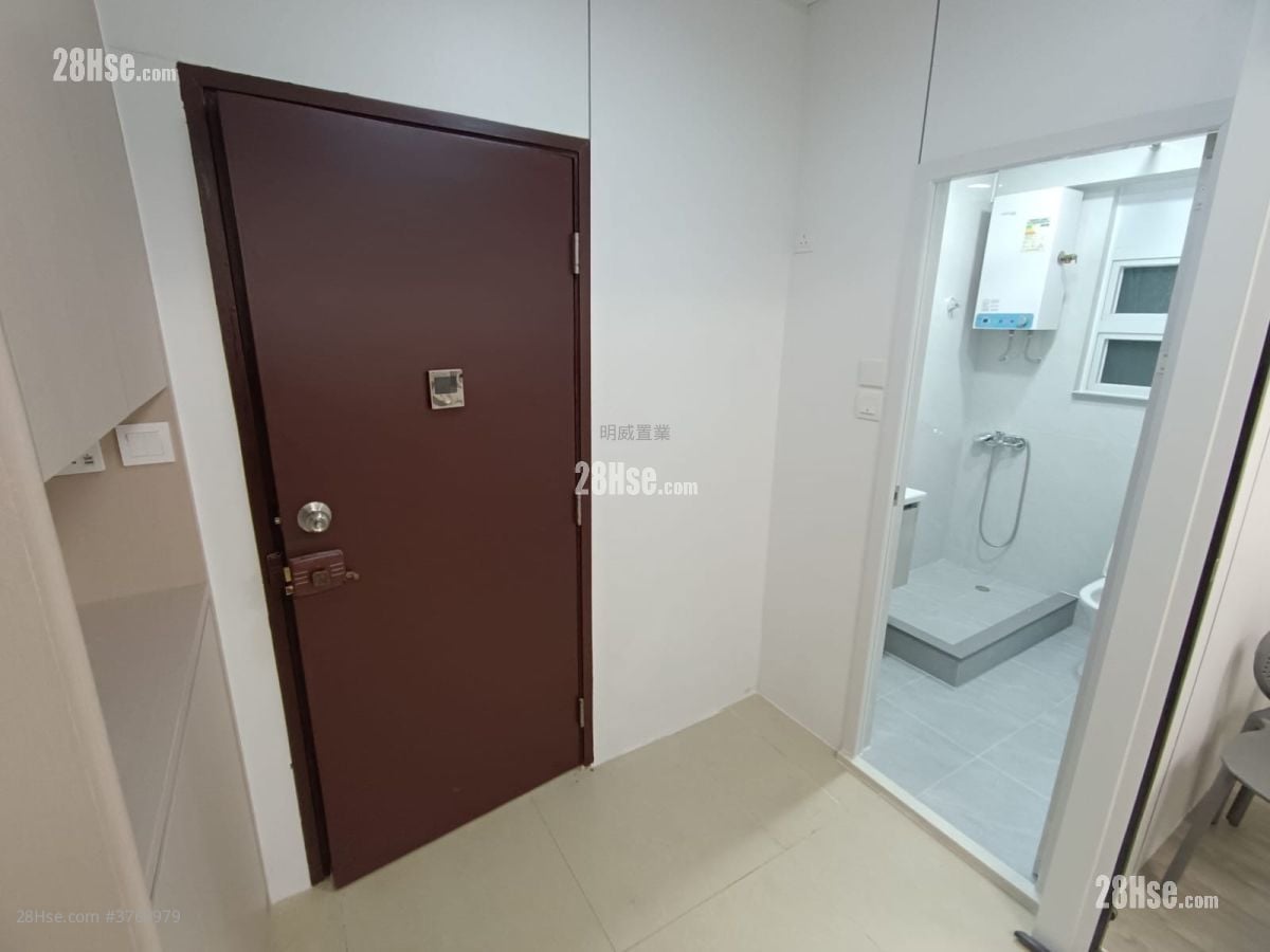 Foo Tat Building Rental 1 Bedroom 222 ft²