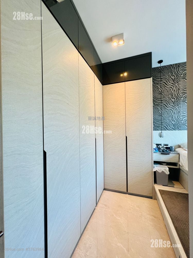 Le Pont Sell 2 Bedrooms , 1 Bathroom 558 ft²