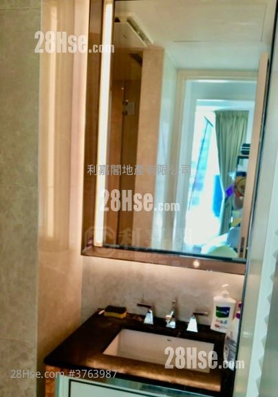 Capri Sell 1 Bedroom , 1 Bathroom 404 ft²