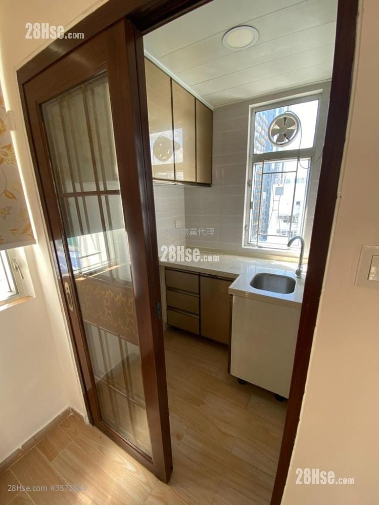 福和大楼 售盘 2 房 , 2 浴室 302 平方尺