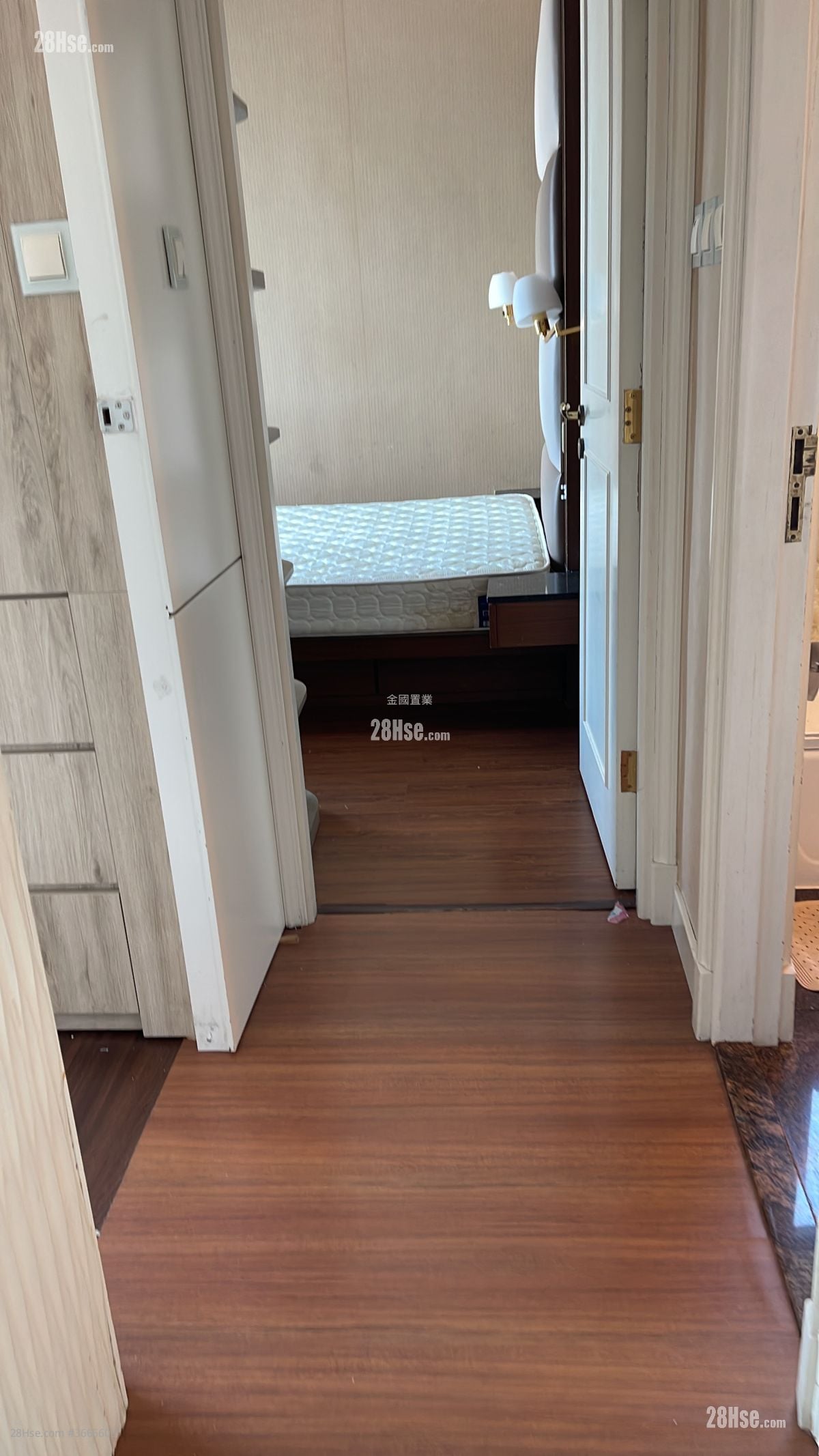 The Victoria Towers Rental 494 ft²