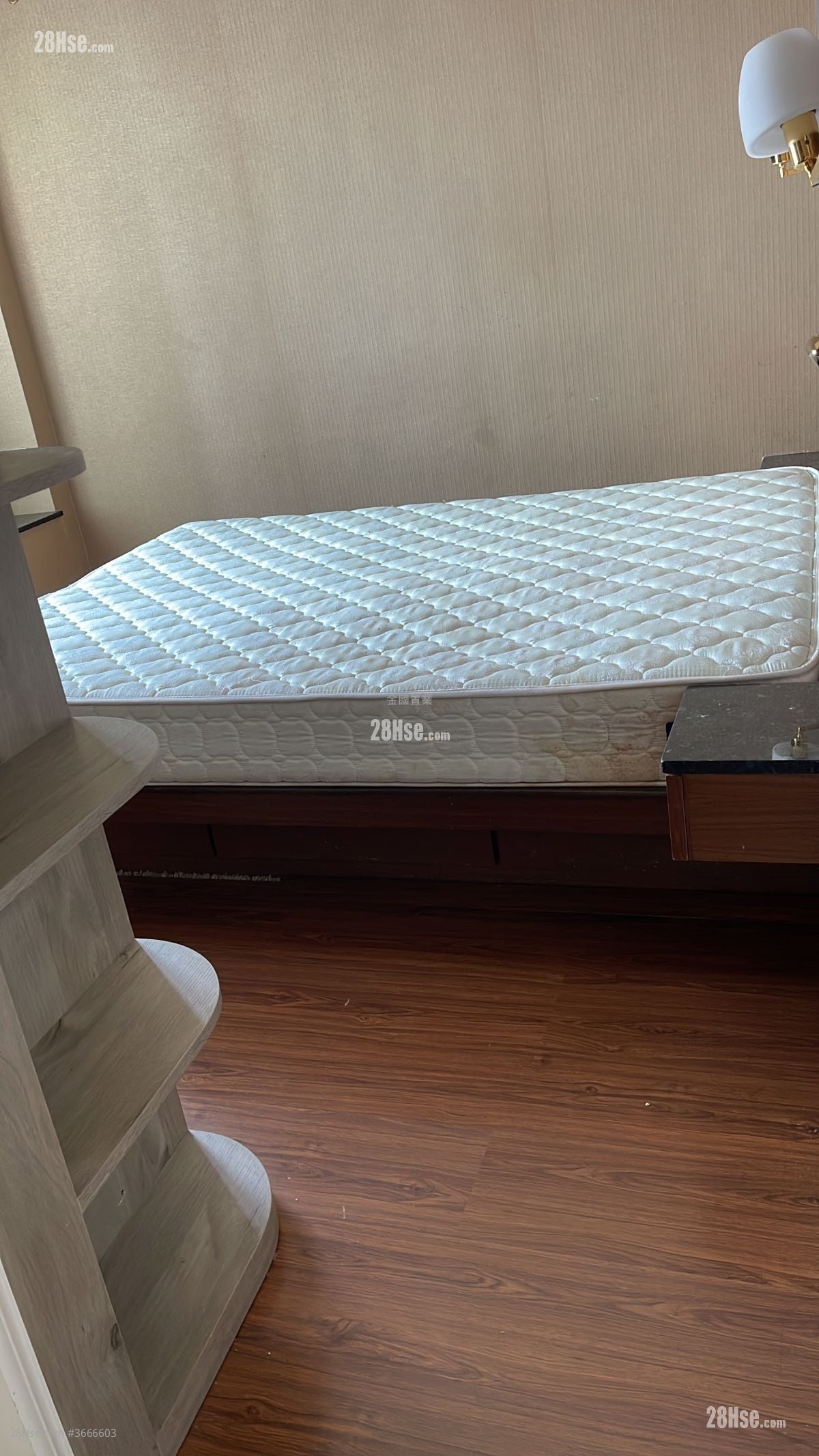 The Victoria Towers Rental 494 ft²