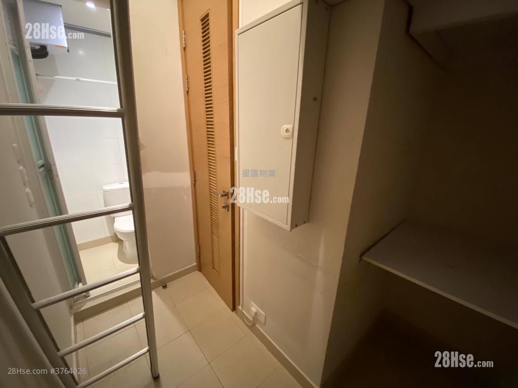 Chatham Gate Sell 4 Bedrooms , 3 Bathrooms 1,046 ft²