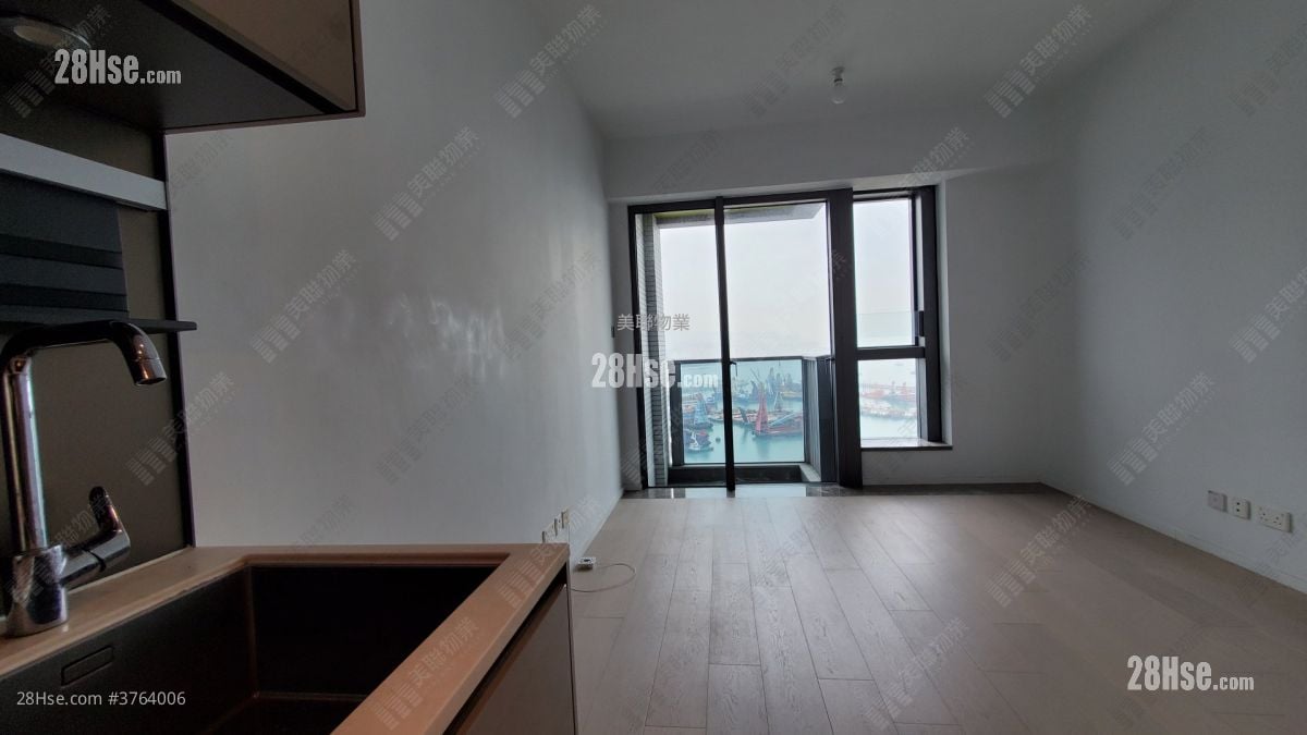 2Gerher Sell Studio , 1 Bathroom 268 ft²