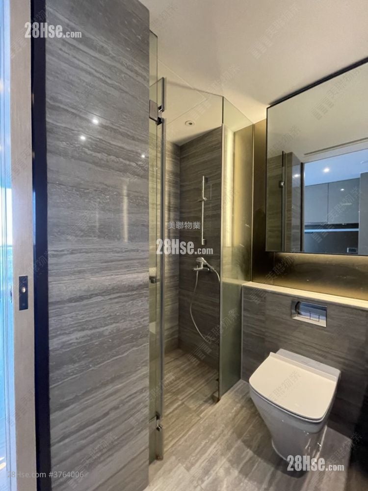 2Gerher Sell Studio , 1 Bathroom 268 ft²