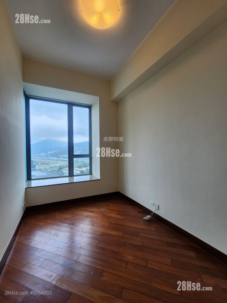 睡房 3: 御龙山 售盘 4 房 , 4 浴室 1,444 平方尺