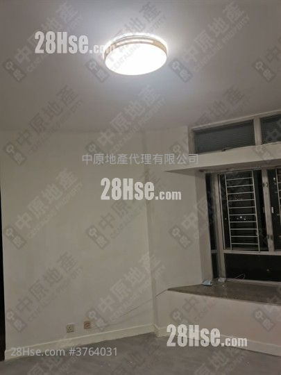 Kingswood Villas Sell 3 Bedrooms , 1 Bathroom 551 ft²