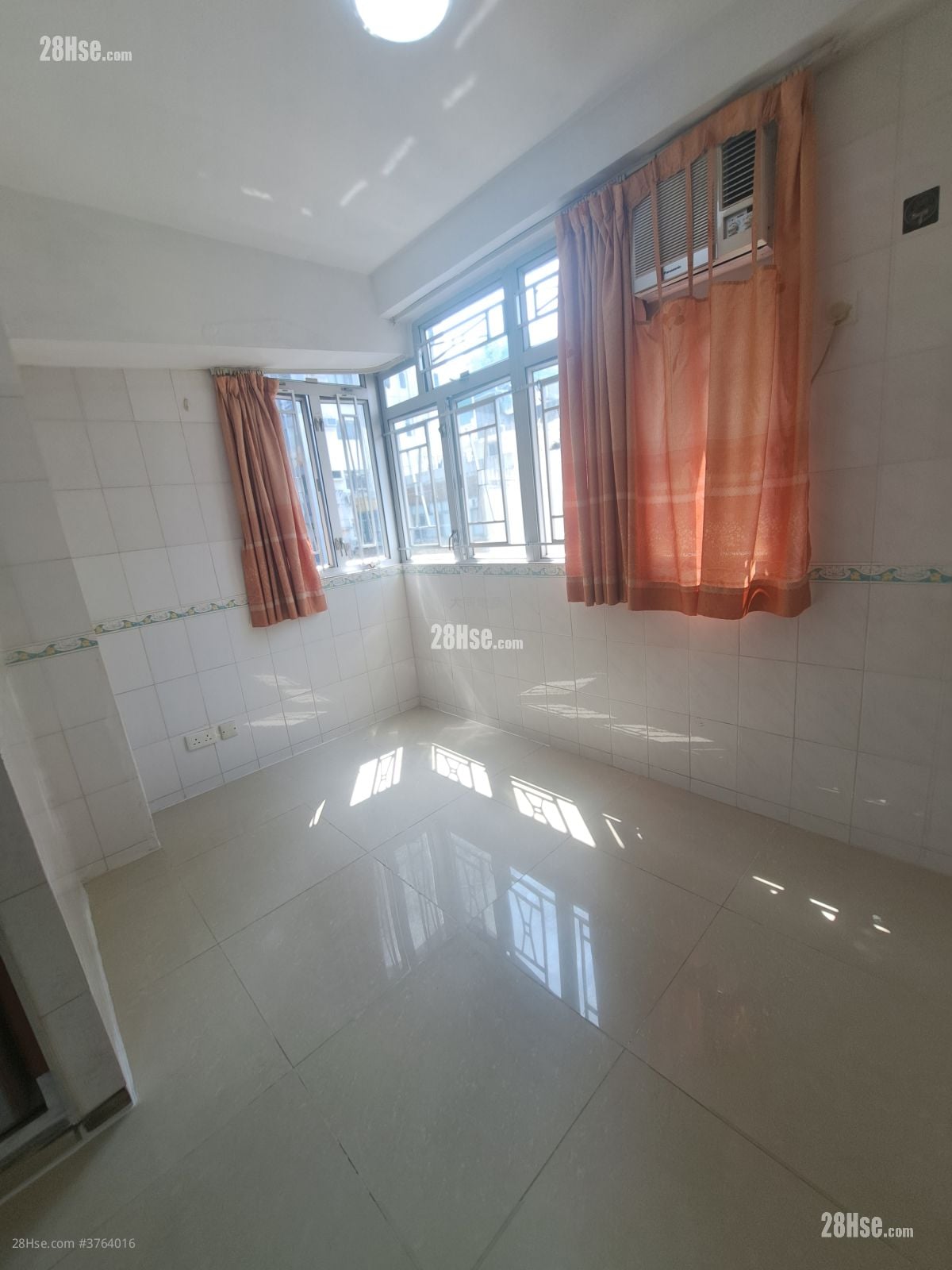 Chinese Mansion Rental 1 Bathroom