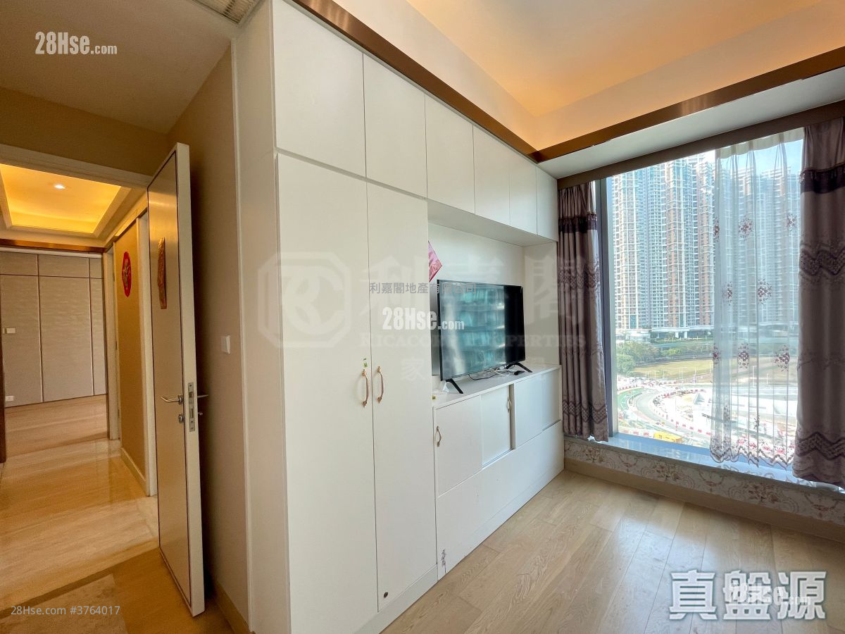 Capri 售盘 4 房 , 2 浴室 764 平方尺