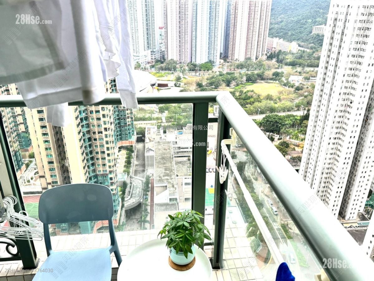 蔚蓝湾畔 售盘 3 房 , 2 浴室 763 平方尺