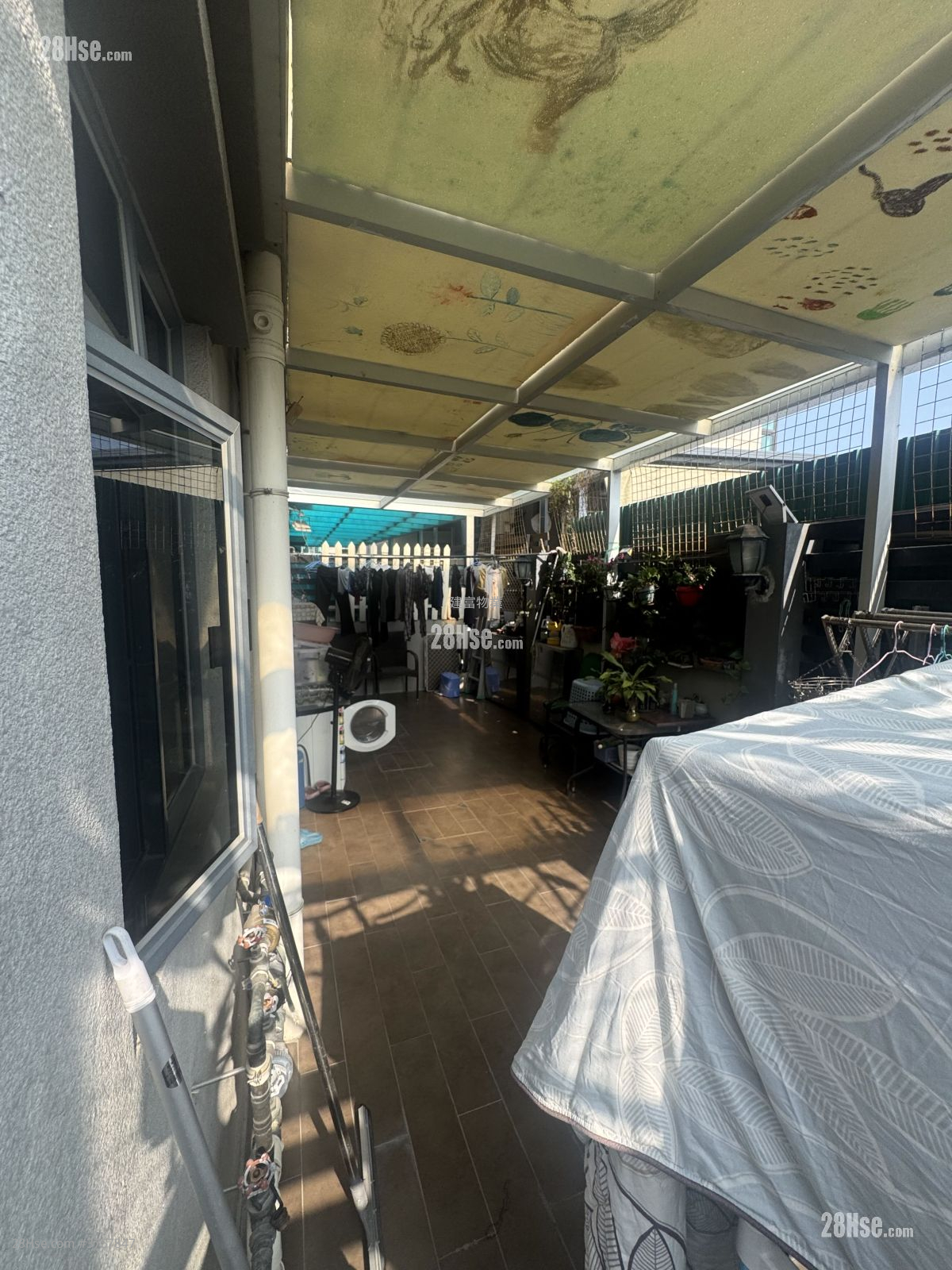 村屋 售盤 4 房 , 2 浴室 1,400 平方呎