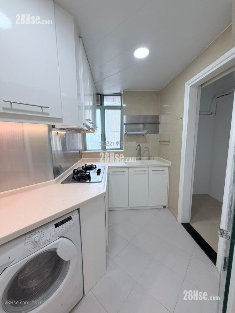 港景峰 售盘 3 房 , 2 浴室 785 平方尺