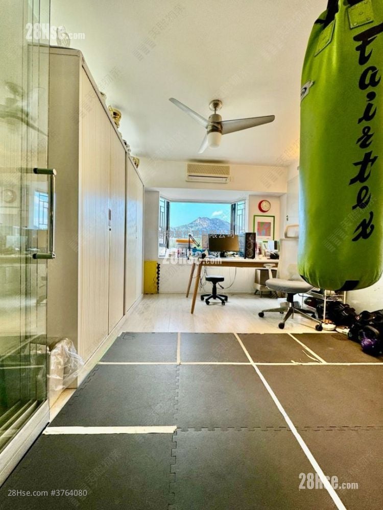 碧华花园 售盘 4 房 , 1 浴室 1,609 平方尺