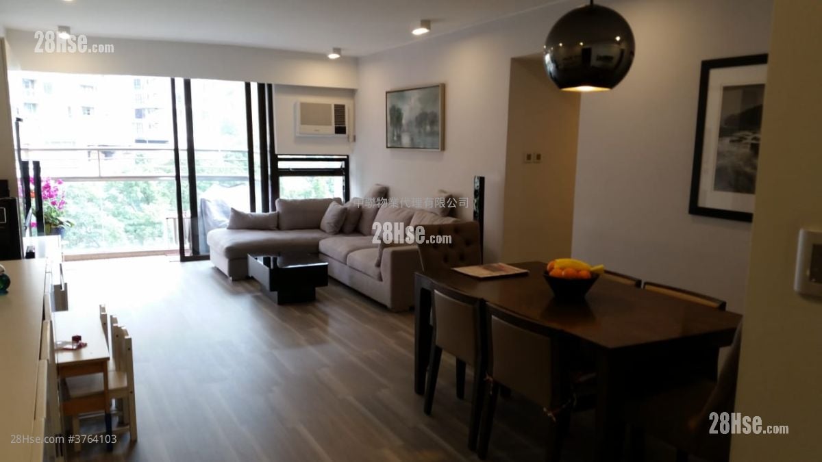 Parc Royale Sell 4 Bedrooms , 3 Bathrooms 1,241 ft²