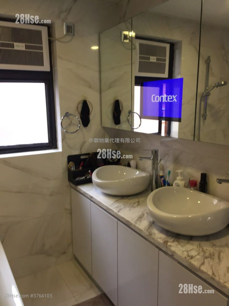 Parc Royale Sell 4 Bedrooms , 3 Bathrooms 1,241 ft²