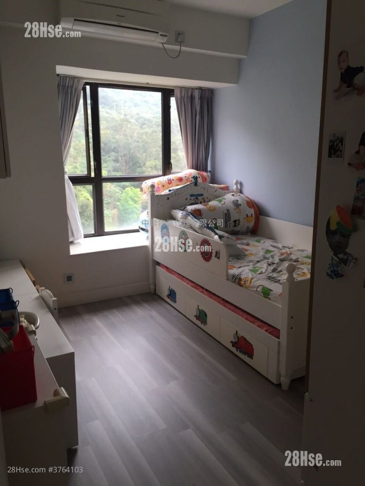 Parc Royale Sell 4 Bedrooms , 3 Bathrooms 1,241 ft²