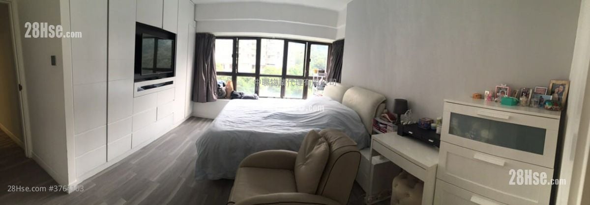 Parc Royale Sell 4 Bedrooms , 3 Bathrooms 1,241 ft²