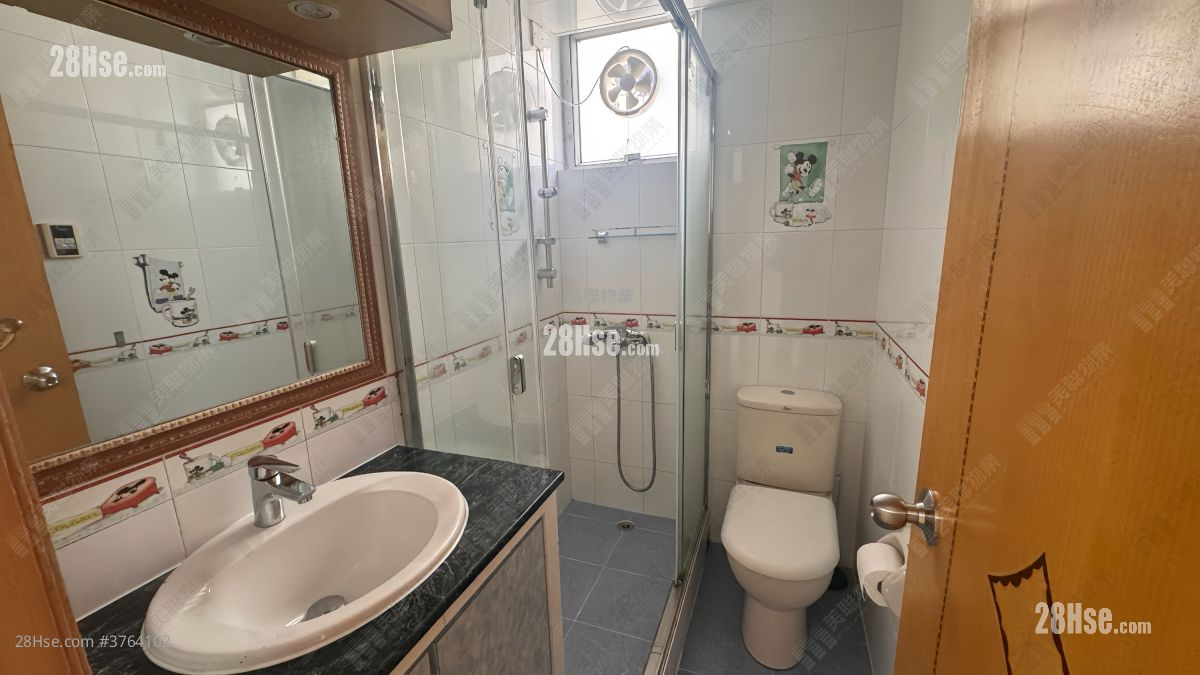 Prince Edward Towers Sell 3 Bedrooms 805 ft²