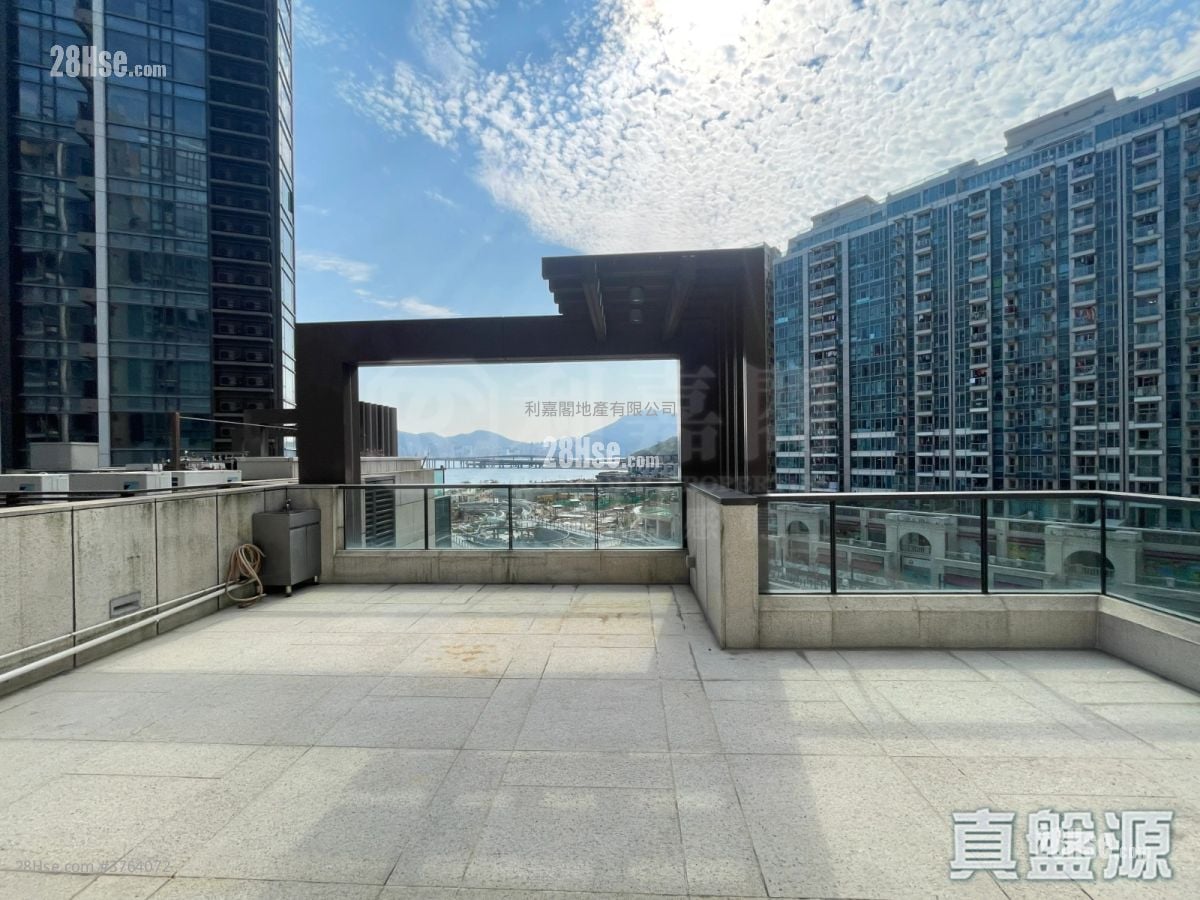 The Wings Sell 5+ Bedrooms , 3 Bathrooms 1,655 ft²