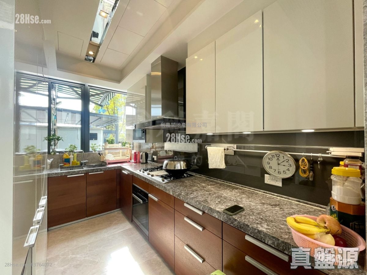 The Wings Sell 5+ Bedrooms , 3 Bathrooms 1,655 ft²