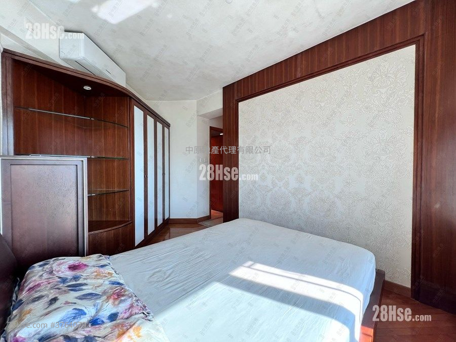 Tierra Verde Sell 4 Bedrooms , 2 Bathrooms 767 ft²