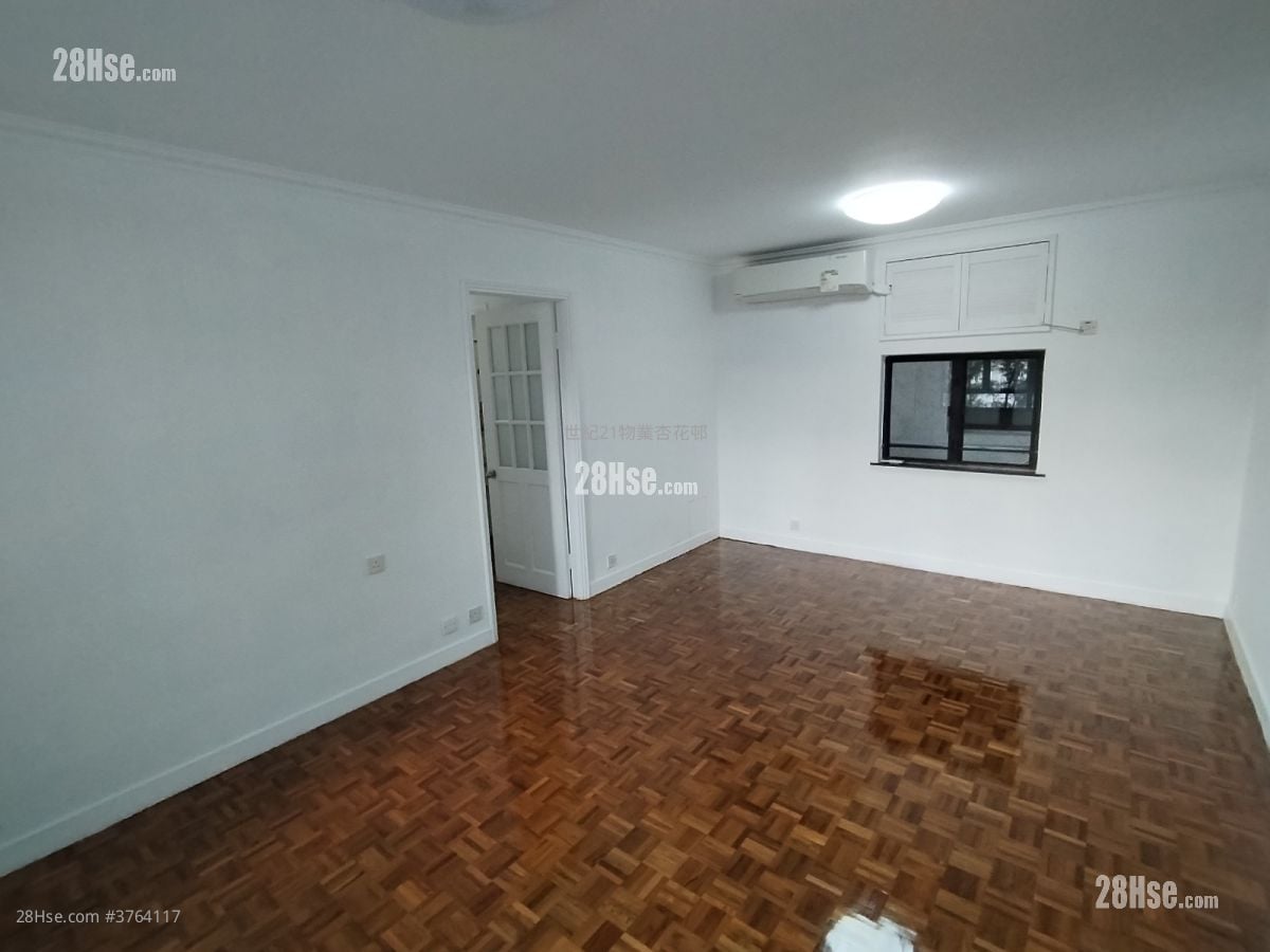 Heng Fa Chuen Sell 3 Bedrooms , 2 Bathrooms 722 ft²