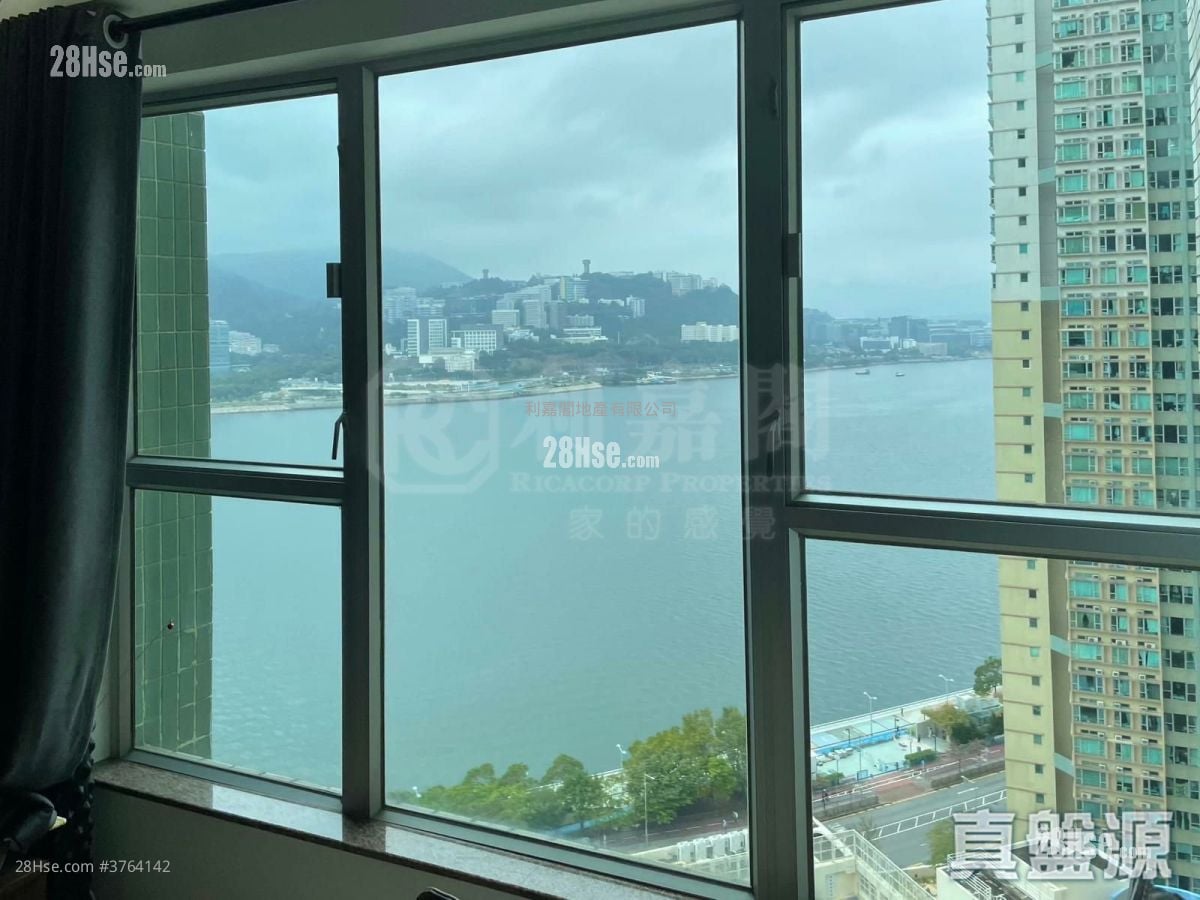 晓峰湾畔 售盘 2 房 482 平方尺