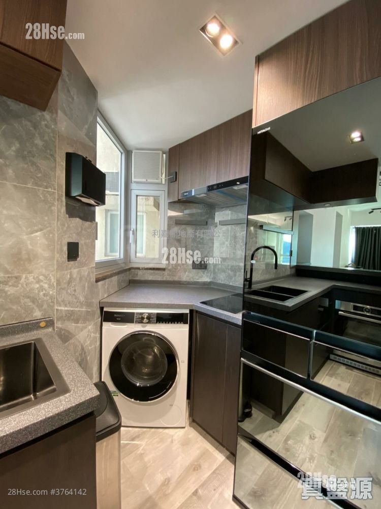 晓峰湾畔 售盘 2 房 482 平方尺