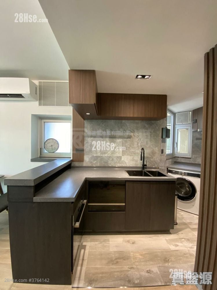 晓峰湾畔 售盘 2 房 482 平方尺